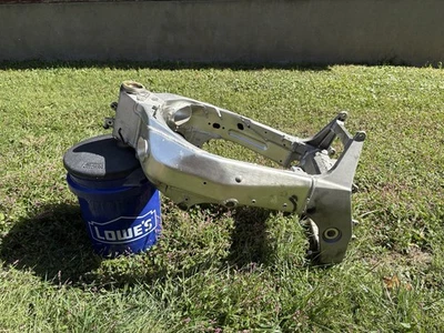 Suzuki GSXR 750 2001 chasis de cuadro Foto 1 de 4