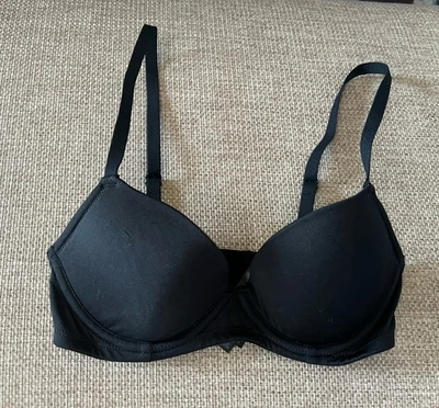 Nuevo sujetador push up Superboost moldeado negro talla 30B diseño ASOS Foto 1 de 3