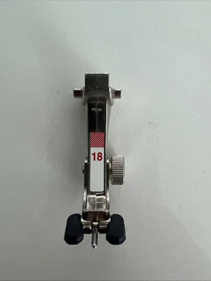 Genuine Bernina Button Sew-On Foot #18 with Rubber Soles - New Style - Image 1 of 2