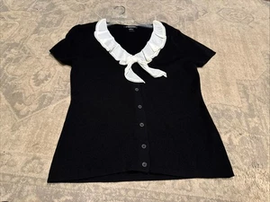 August Seide Kurzarm Rüschen vorne Knopf gerippt Shirt Gr. XL Damen - Bild 1 von 5