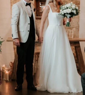 Suzanne Neville Hailey Wedding Dress Size 12 - Image 1 of 4