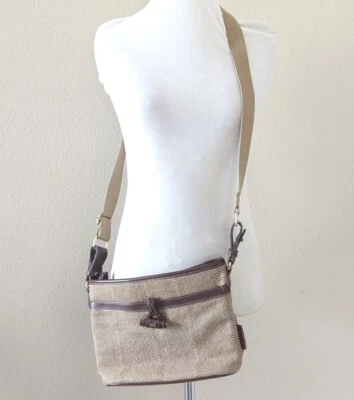Bandolera vintage años 90 Liz Claiborne marrón lona detalle palanca cartera todos los días Foto 1 de 4
