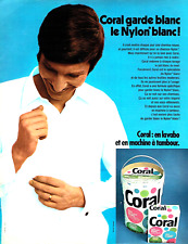 publicité Advertising 0623  1970  lessive Coral garde chemise nylon blanc