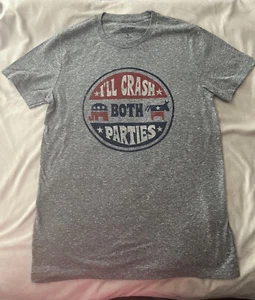 LUCKY BRAND Herren Gr. S ~ I'LL CRASH BOTH PARTIES Political T-SHIRT Hat Defekt - Bild 1 von 12