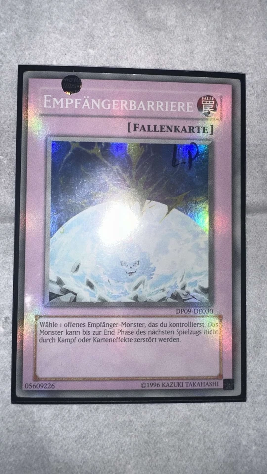 Yugioh Misprint German Tuner's Barrier DP09-DE030 Faded LP - Image 1 of 1