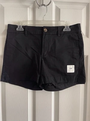 Old Navy Women’s Everyday Mid-rise shorts Size 6 Black 3.5” - Image 1 of 4