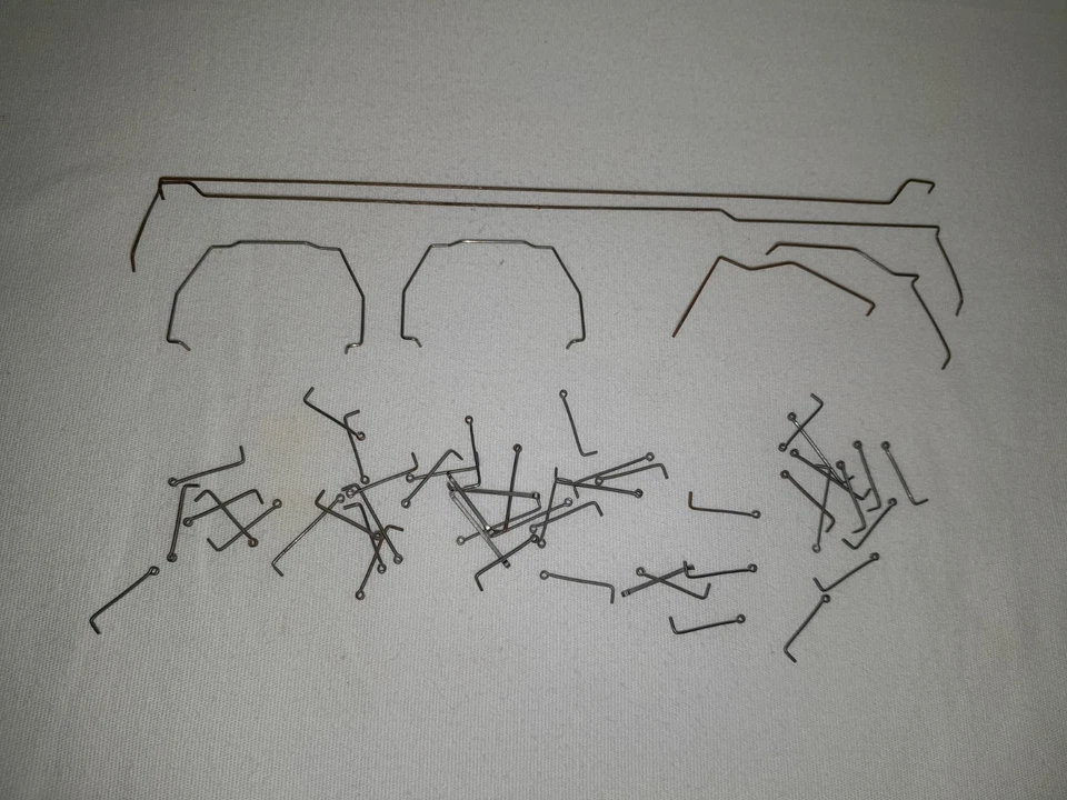 * HO МАСШТАБ ATHEARN SD40-2 ПОРУЧНИ И СТОЙКИ * - Изображение 1 из 1