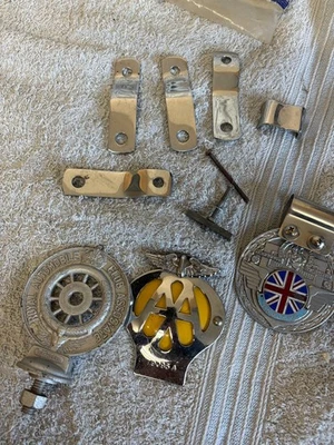 ENGLAND FLAG, BEHOLD ST CHRISTOPHER VINTAGE ENAMEL CAR BADGE EMBLEM + AA Badge  - Image 1 of 4