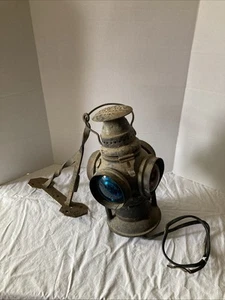 Antique The ADLAKE Non-Sweating Lamp Chicago Railroad Train Switch Lantern - Picture 1 of 11