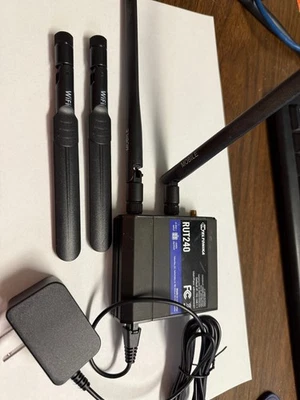 Teltonika Industrial 4G Wi-Fi Router (RUT240) - Image 1 of 4