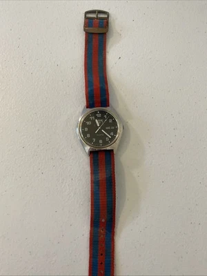 Vintage Pulsar by Seiko Y563-805H Men’s Watch – Classic Silver Tone - Image 1 of 4