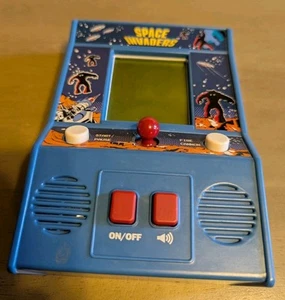 Space Invaders Collectible Mini Toy Arcade Game  2016 - Picture 1 of 4