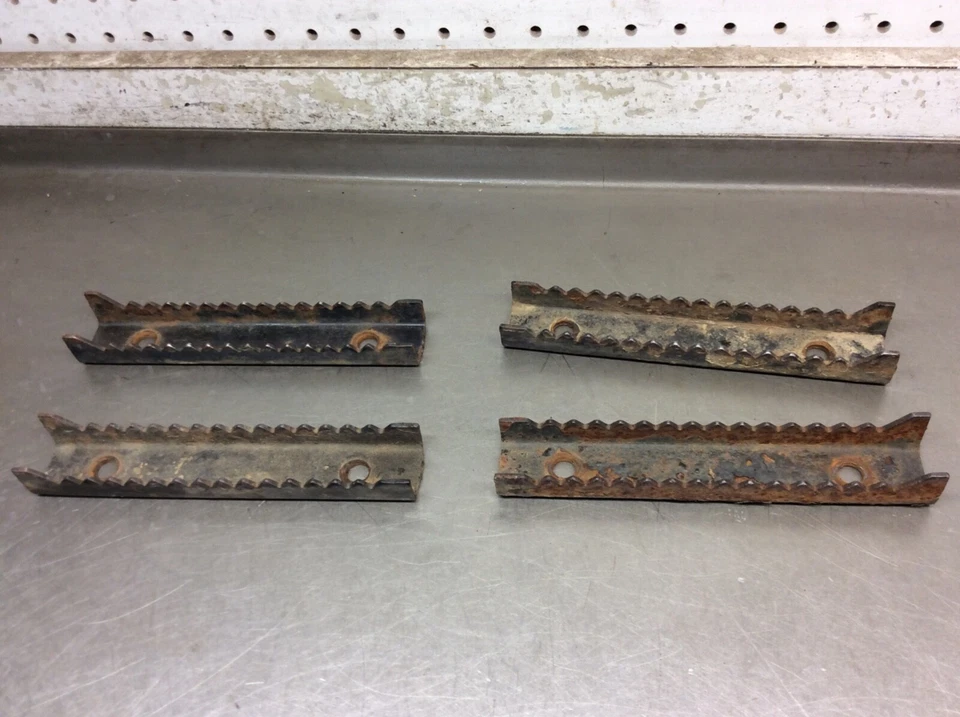 Arctic Cat H1 TRV Alterra 400 550 650 700 1000 05-23 Peg Footpeg 23082411 - Image 1 of 1