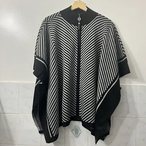 Anne Klein Women's Size Small Black Grey Knit Zipper Poncho Cape - Picture 1 of 9