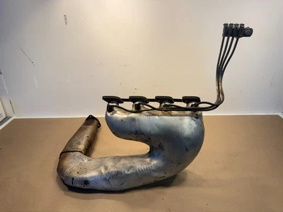 Colector de escape delantero Ferrari 308 2V OEM PN 108326 Foto 1 de 4