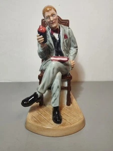  Royal Doulton Antique Dealer  Hn 4424 - Picture 1 of 6