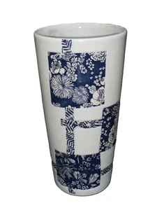 Porzellan Vase aus China Japan ? . signiert - Bild 1 von 10