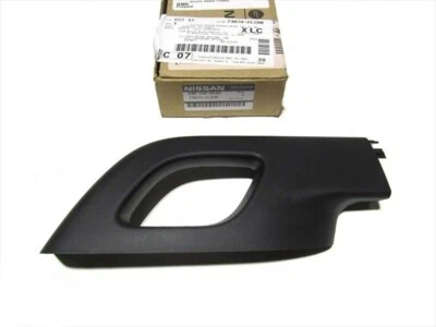 2005-2012 Nissan Pathfinder Rear Right Roof Rack Side Rail End Cap Cover OEM - Image 1 of 4