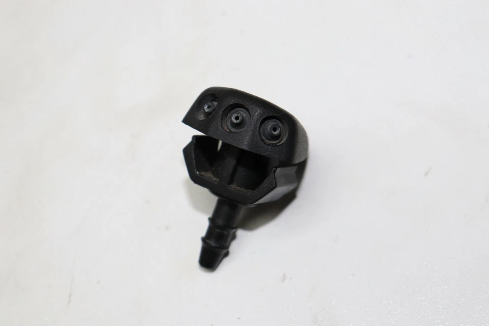 Boquilla de chorro de fluido para lavadora de parabrisas Maserati 4200 Spyder M138 94074166 J171 Foto 1 de 1