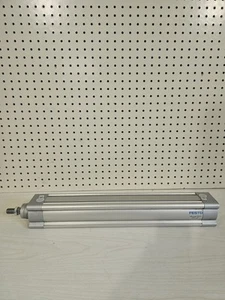New Festo Pneumatic Cylinder Cat #:  DSBC-63-400-PPSA-N3 - Picture 1 of 7