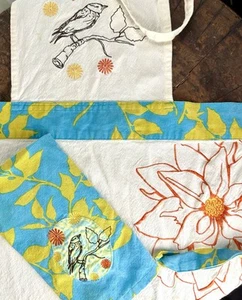 Baumwolle bestickt Kolibri Schürze mit passendem Geschirrtuch - Bild 1 von 10