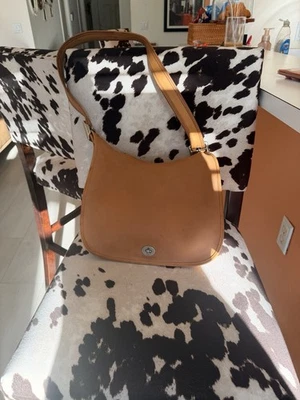 复古 Coach Legacy 9718 Crescent Flap 水饺包 马鞍包 斜挎包 钱包 棕褐色 正品 — 第 1/4 张图片