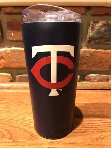 Minnesota Twins 20 oz. Powder Coat Tumbler w/Sipper Lid - Logobrands Cover