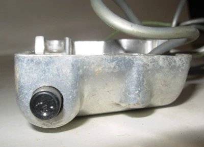 INTERRUPTOR DE CONTROL DE MANILLAR HONDA SL100 SL125 SL175 BOTÓN BOCINA LADO IZQUIERDO INFERIOR Foto 1 de 4