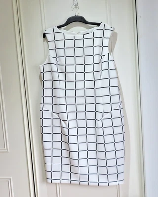SMART WHITE WITH BLACK DETAIL SMART SHIFT DRESS BY MARKS & SPENCER PLUS SIZE 22 - Image 1 of 3