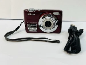 Cámara digital Nikon COOLPIX L24 14,0 mega píxeles roja zoom 3,6x* roja - NUEVA - Imagen 1 de 9