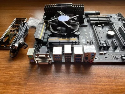 GIGABYTE Z97X-UDH3-bk Motherboard, i7-4790K CPU, 16GB Corsair Vengeance Bundle - Image 1 of 4