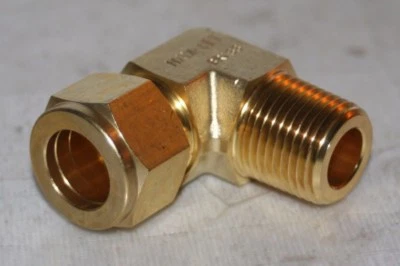 5/8" Tube x 1/2" MNPT  Brass Male Elbow Fitting Ham-Let  769LB5/8X1/2 - Image 1 of 4