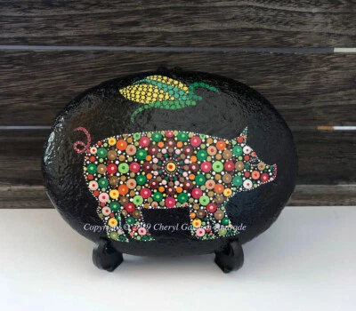 Мандала свинья и кукуруза точка расписной речной камень Шерил Гарман-Андраде - Изображение 1 из 2