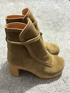 Swedish Hasbeens Sophisticated Jodhpur Clog Booties BOOTS EU 37, US 7 NWOB - Picture 1 of 10