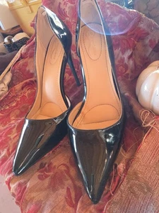 Zapatos Stiletto Negro Talla 10 Elegante Colección Usados en Excelente Condición - Imagen 1 de 9