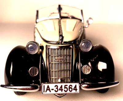 CMC 1936-1938 Audi Wanderer 25k kompressor roadster white scale 1:24 INV# 4020 - Image 1 of 4
