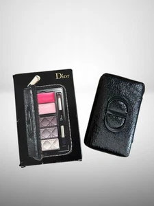Paleta de sombras de ojos y labios Dior Holiday Couture Collection nueva de Japón - Imagen 1 de 6