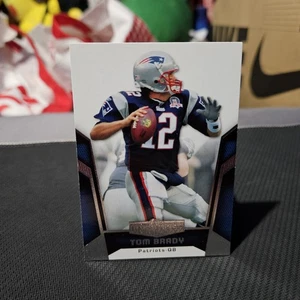 Tom Brady 2010 Topps Unrivaled Football Base Karte #80 - Bild 1 von 4