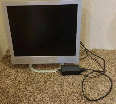 Sony SDM-HS93 19" LCD Monitor - Image 1 of 4