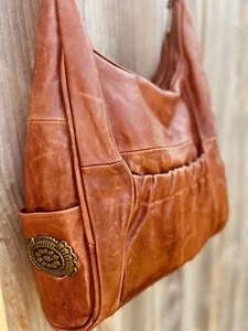 Nuevo Bolso de Hombro Hecho a Mano Reciclado Cuero Vachetta Estilo Occidental - Imagen 1 de 5