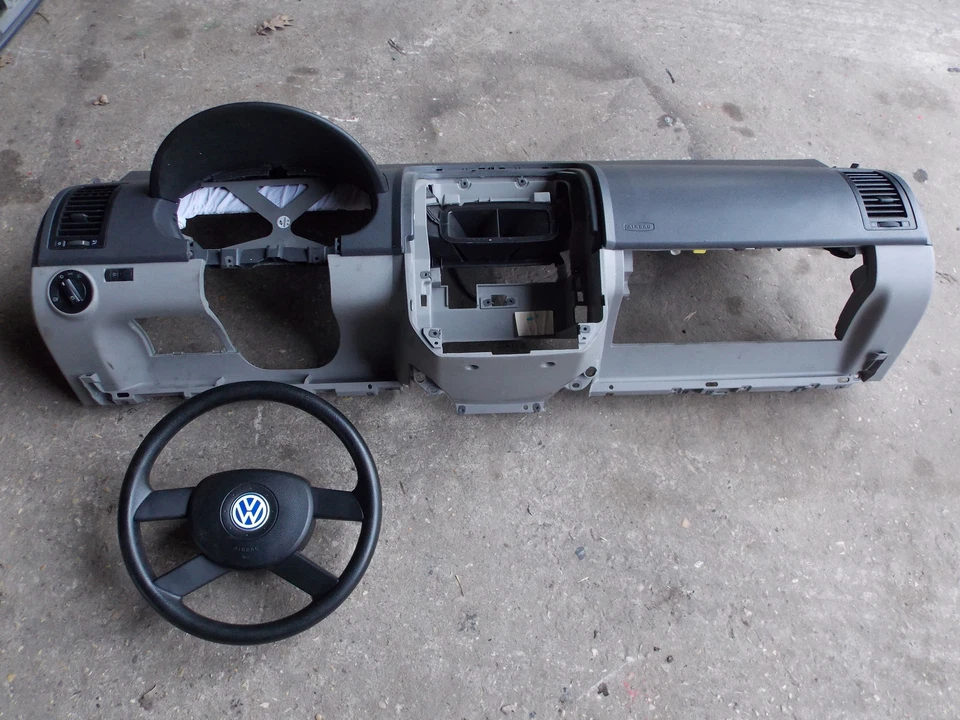 VW Polo 9N 1,4 16V 55 KW Armaturenbrett Airbaglenkrad Lenkrad - Bild 1 von 1