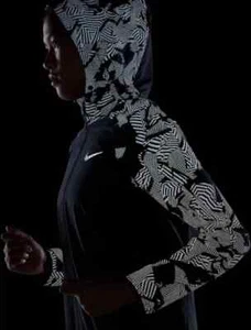 NIKE ESSENTIAL FLASH REFLECTIVE RUNNING JACKET SIZE L (856220 010) - Picture 1 of 11
