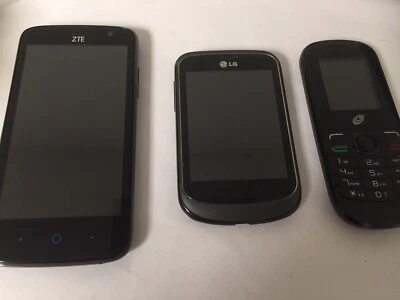 3 x TracFone  Slider Flip Part Phones - Black (Tracfone) Parts Repair Phone Lot - Image 1 of 2