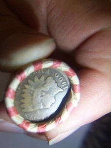 INDIAN HEAD & WHEAT PENNY ROLL WITH A 1900 INDIAN HEAD PENNY SHOWING - Picture 1 of 3