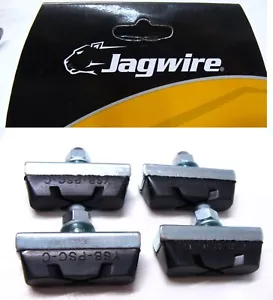 ~ Neu Viererset (4) Jagwire Basics X-Bremssattel Bremsbeläge Gewinde schwarz ~ - Bild 1 von 6