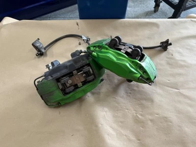 Pinzas de freno delanteras Chevrolet Camaro SS 2010-2015 Brembo - OEM  Foto 1 de 4