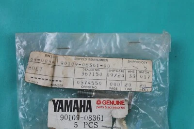 Nuevo de Lote Antiguo Perno de Piñón Trasero Yamaha 90109-08361 DT100 RT100 Foto 1 de 2