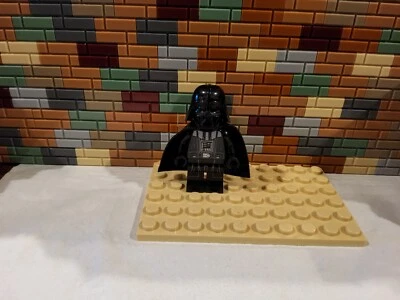 LEGO STAR WARS MINIFIGURE: sw0636 LORD DARTH VADER, type 2 helmet - Image 1 of 3