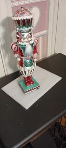 KURT ADLER-11" GLASS RETRO MINT CANDY NUTCRACKER ORNAMENT-NEW IN BOX-YEAR 2020 - Picture 1 of 4