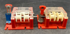 (2) A.C. GILBERT ERECTOR ASSEMBLED HOIST, GOOD CONDITION - Picture 1 of 7